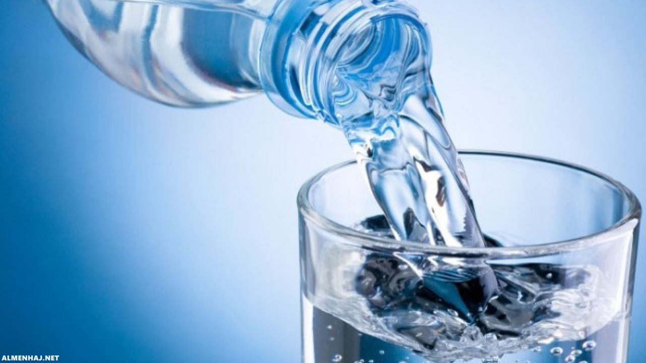 ما الاضرار الناتجه عن نقص شرب الماء موسوعة المنهاج